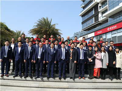 “幸福都是奮斗出來(lái)的”，廣東新希望2017年年終總結(jié)暨春茗聯(lián)歡晚會(huì)